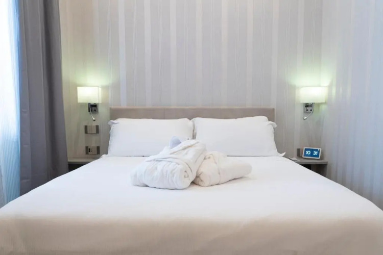 Varese Suites — фото 3
