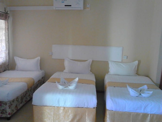 Pacific Conqueror Self Catering Units — фото 4