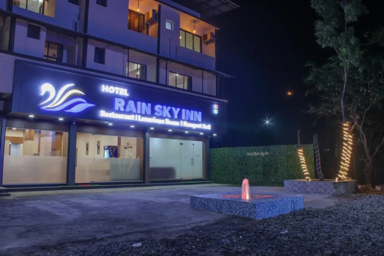 hotel rain sky inn
