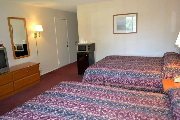 Latham Inn — фото 2