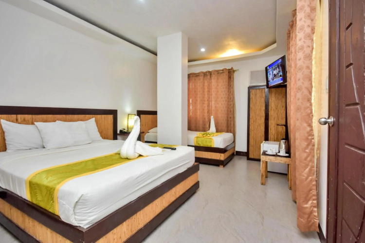 Bamboo Beach Resort — фото 2