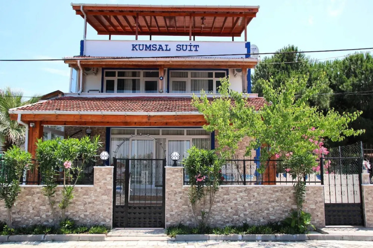 Kumsal Suit