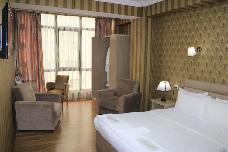 Фотография номера гостиницы L Plaza Hotel