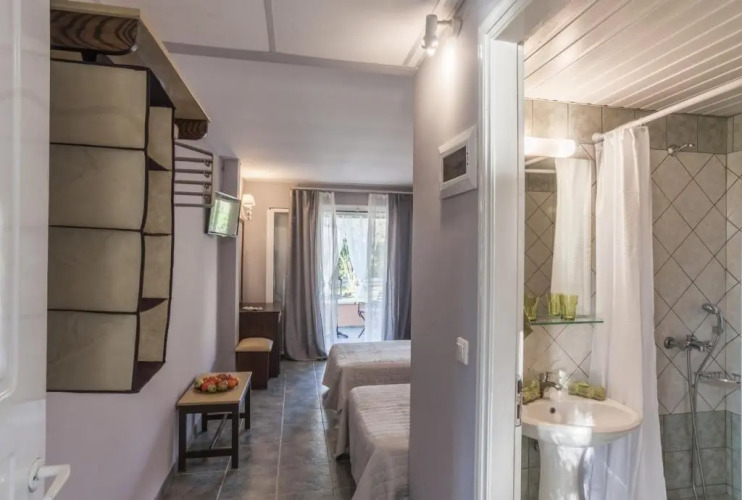 Hotel Tellis Holiday Rooms
