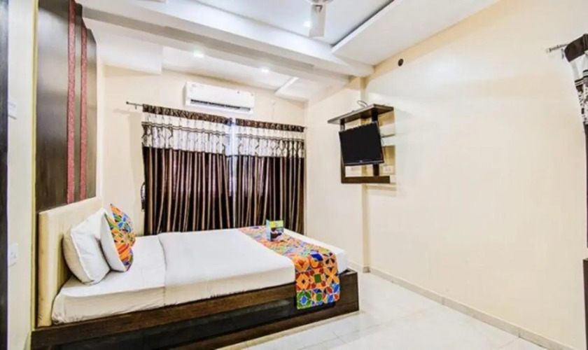 FabHotel Krishna Regency — фото 2