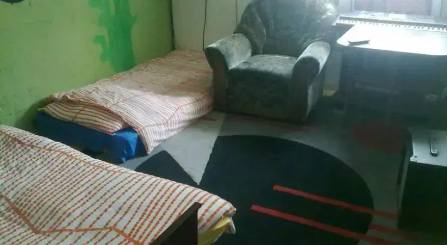 Basement Flat — фото 2