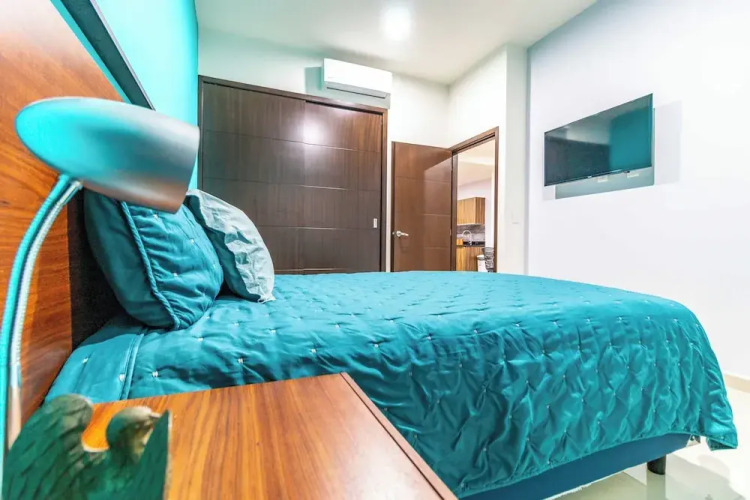 New Centric apt. with pool & jacuzzi — фото 2