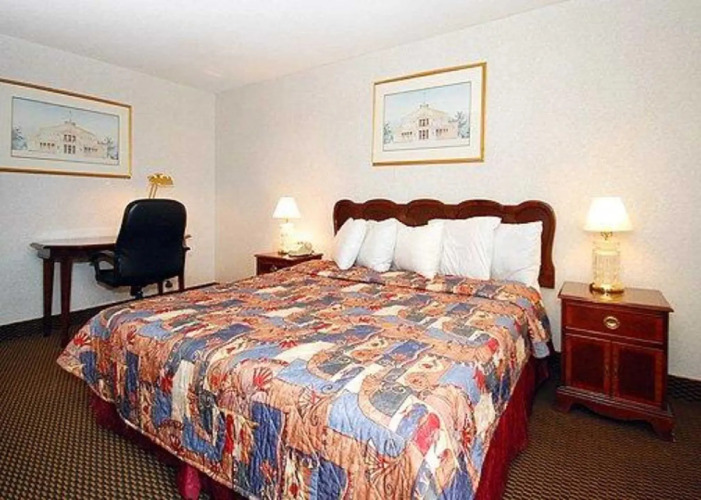 Econo Lodge Chicopee — фото 2