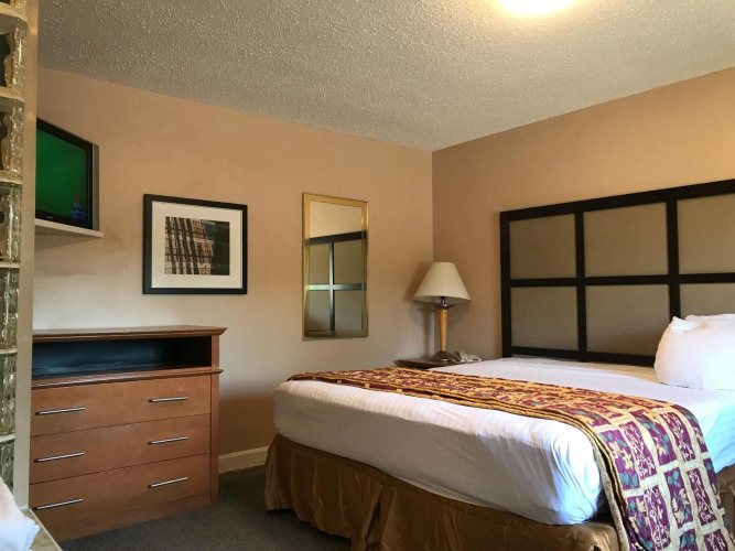 Capri Motel