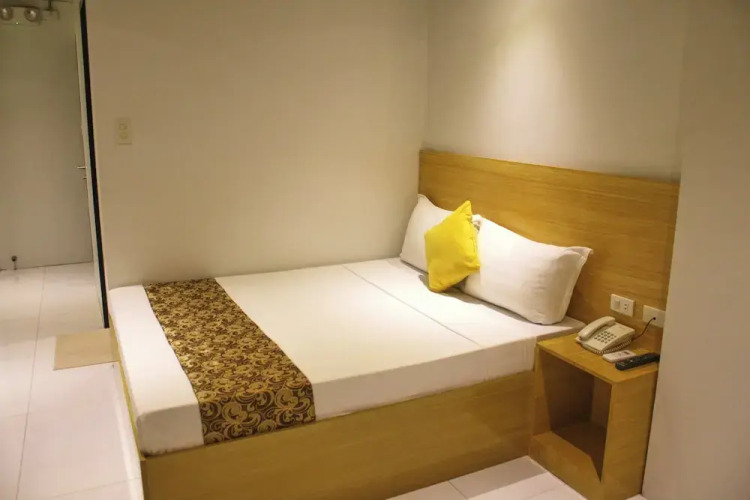LuxeLite Suites Pasay — фото 4