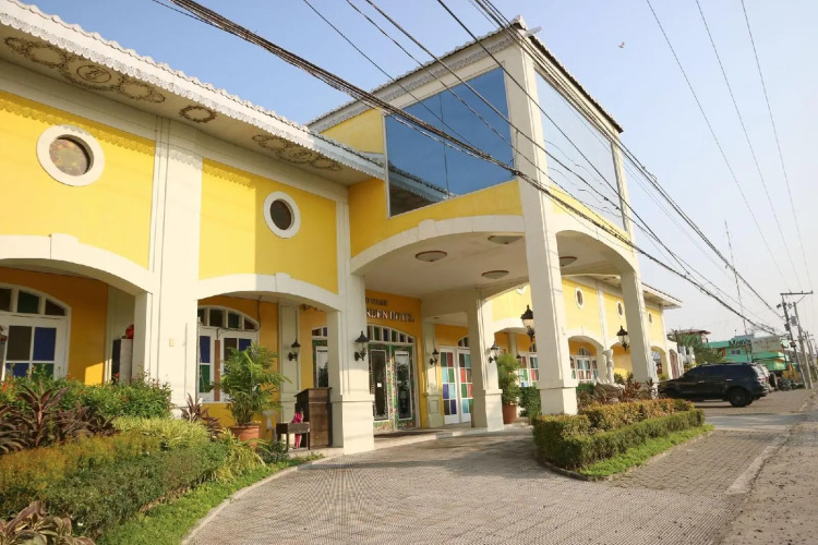 Fiesta Garden Hotel