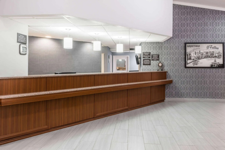 Super 8 by Wyndham O'Fallon