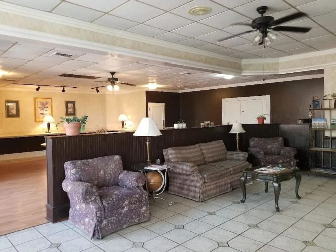 Executive Inn & Suites — фото 5