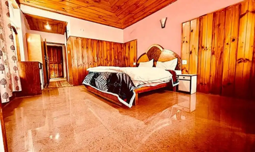 FabHotel Daulat