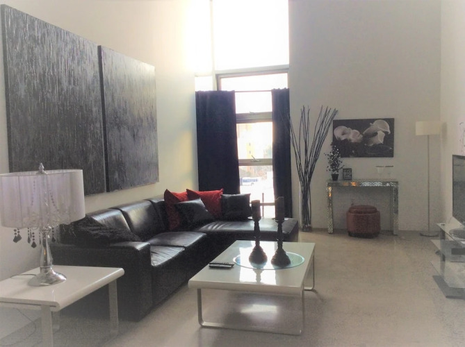 Downtown Executive Condo Loft — фото 2