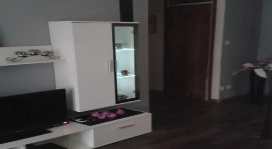 Modern Split Apartment — фото 4