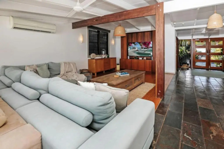 Absolute Beachfront House with Private Pool — фото 4