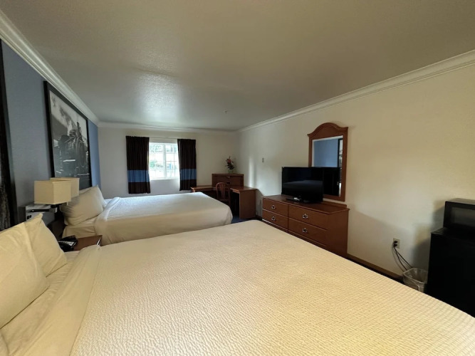 Creekside Inn & Suites — фото 2
