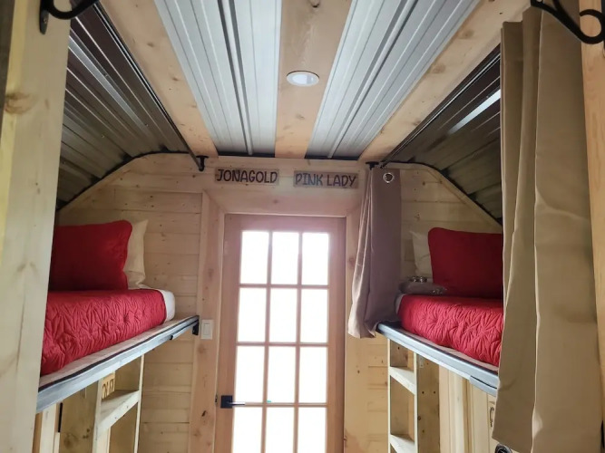 The Orchard Hostel Private Bunks — фото 5