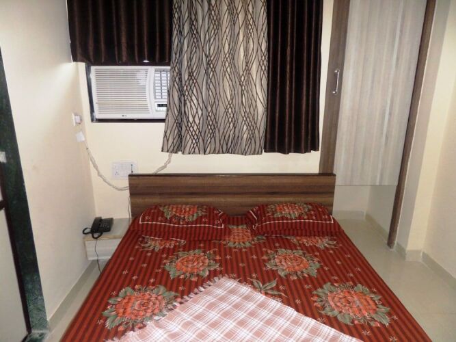Riya Raj Hotel — фото 2