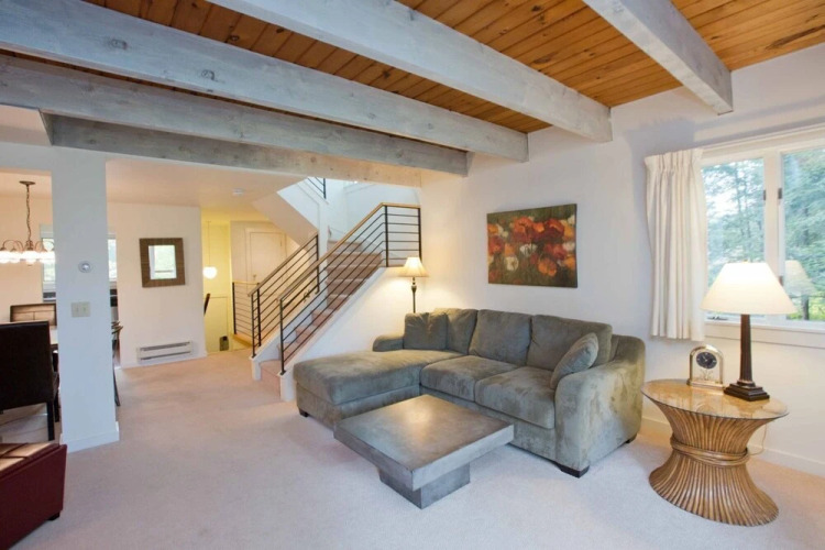 2BR Topnotch Condo — фото 4