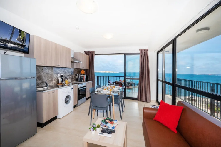 Islet Seafront Apartment Corner Terrace — фото 5