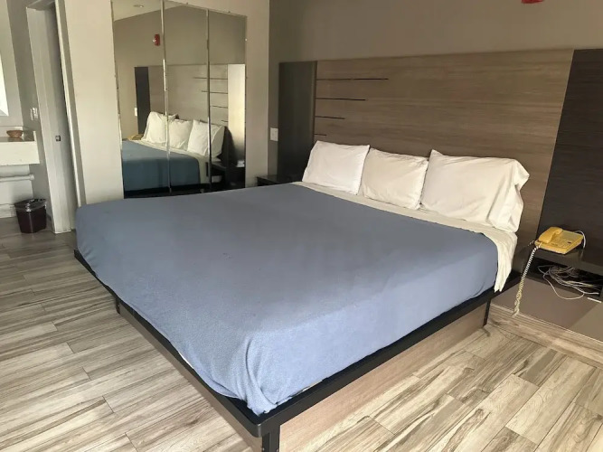 Blue Diamond Inn — фото 3