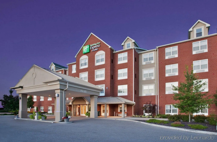 Holiday Inn Express St. Louis West - O'Fallon by IHG