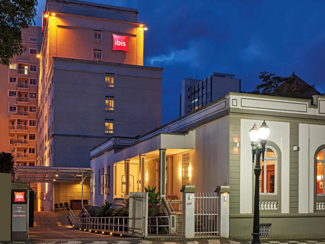 ibis Curitiba Batel