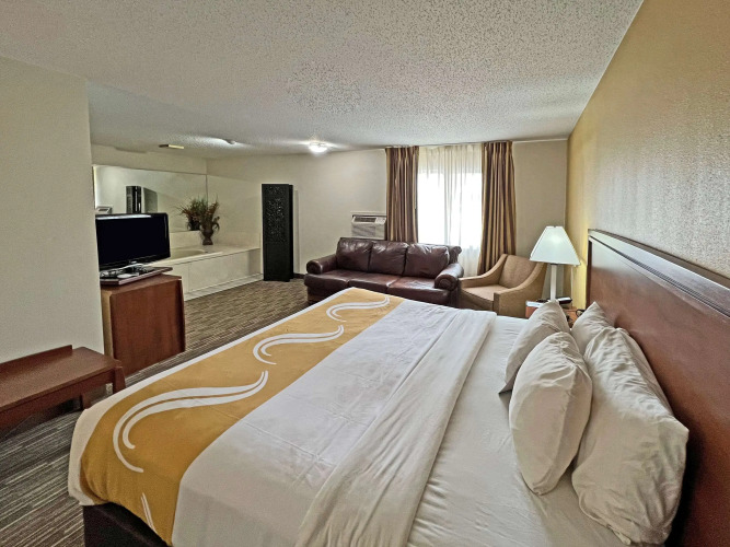 Quality Inn Mitchell I-90 — фото 3