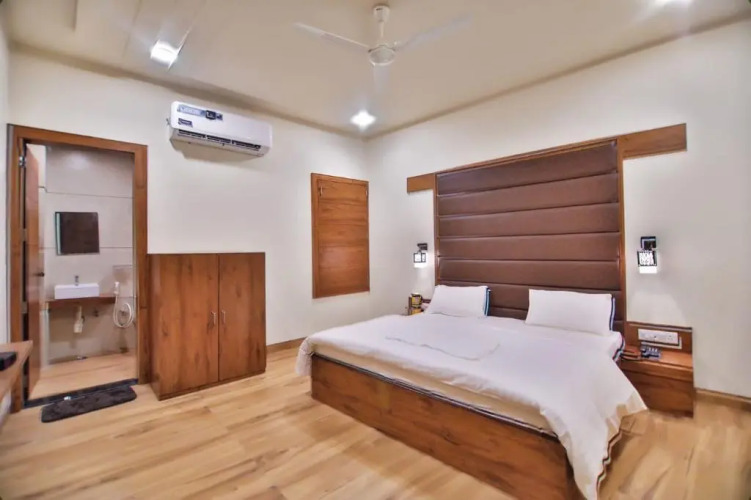 Hotel Heera Emerald — фото 3