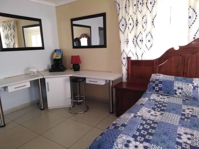 MC's Self Catering Accommodation — фото 5