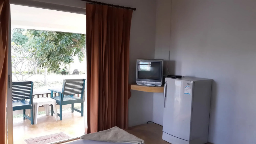 Jinta Beach Bungalow