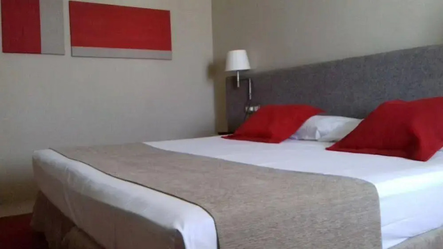 Hotel Condes de Urgel — фото 3