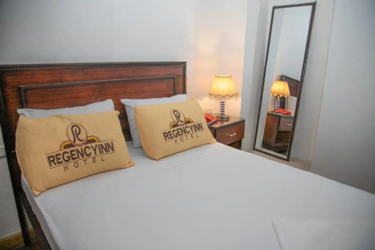 Regency Inn — фото 4