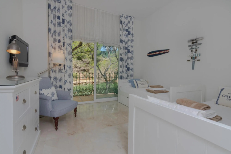 18166 - Superb Front Line Location - Heated Pool — фото 2