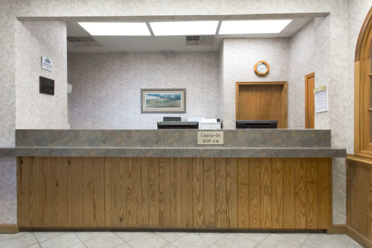 Mariner Inn and Suites — фото 2