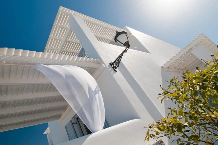 Miland Suites