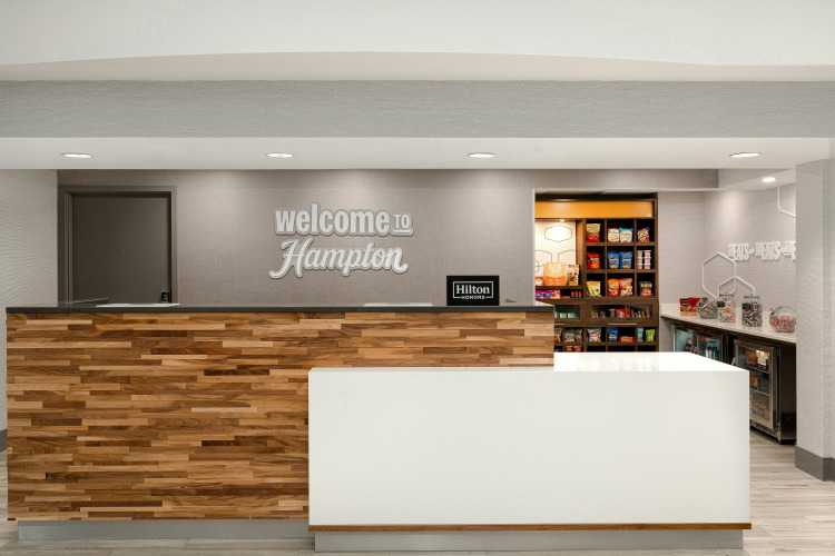Hampton Inn Dubuque — фото 2