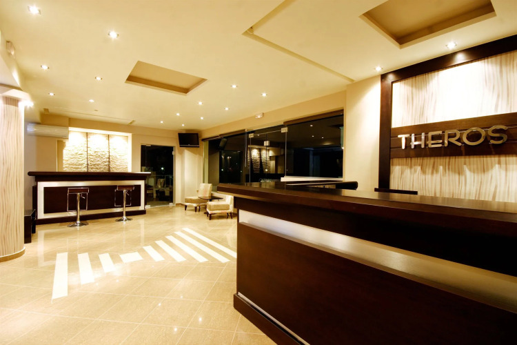 Theros Hotel — фото 2