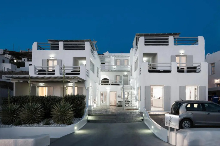 Riva Suites - Adults Only