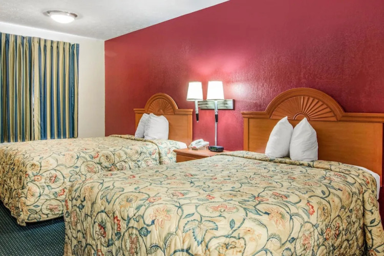 Rodeway Inn — фото 4