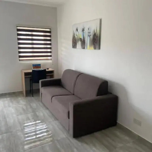 F10-3 Room 2 single beds shared bathroom in shared Flat — фото 3