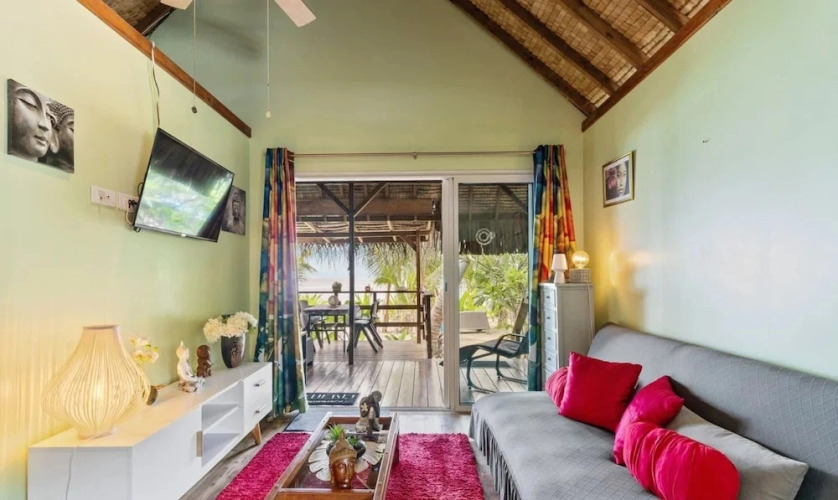 Beachfront Bungalows With Zen Charm — фото 2