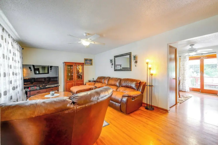 Pet-friendly Waterloo Abode w/ Deck! — фото 4