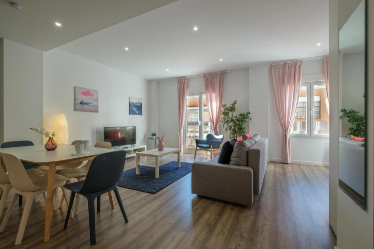 Modern, Stylish Apartment — фото 3