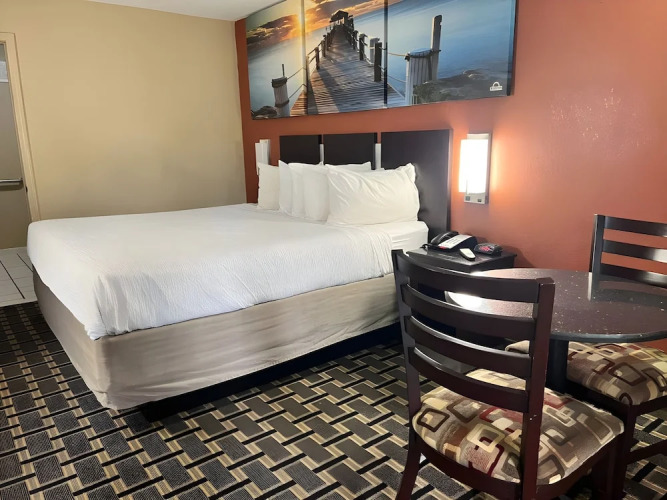 Days Inn & Suites Pine Bluff — фото 4