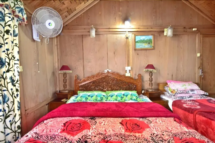 Houseboat — фото 4