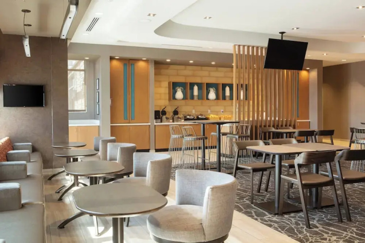 SpringHill Suites Ames — фото 2