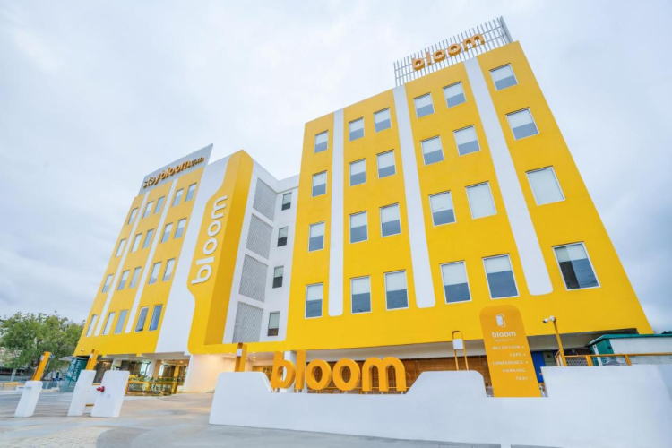 Bloom Hotel - Medicity Gurugram, Near Medanta Hospital